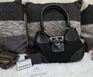 WhatsApp Image 2025-11-19 at 5.46.13 PM (1) Bolso Prada Original con Certificación